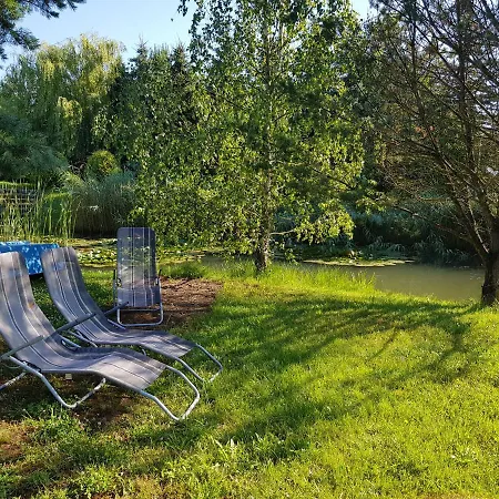 לינה וארוחת בוקר Pod Roza Wojtowo